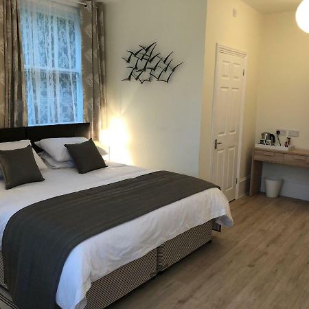 Good Intent Rooms Waltham Abbey Exterior foto